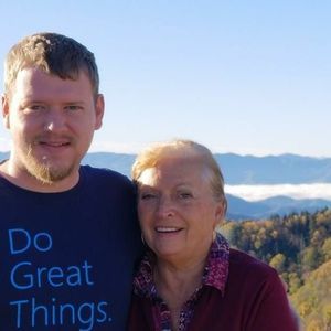 Meet your Posher, Lee